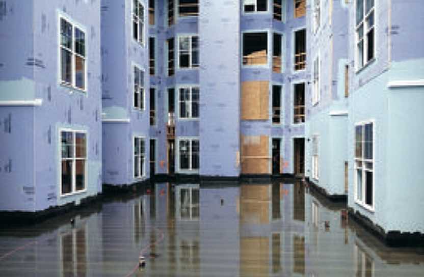 Summerhouse Apartments